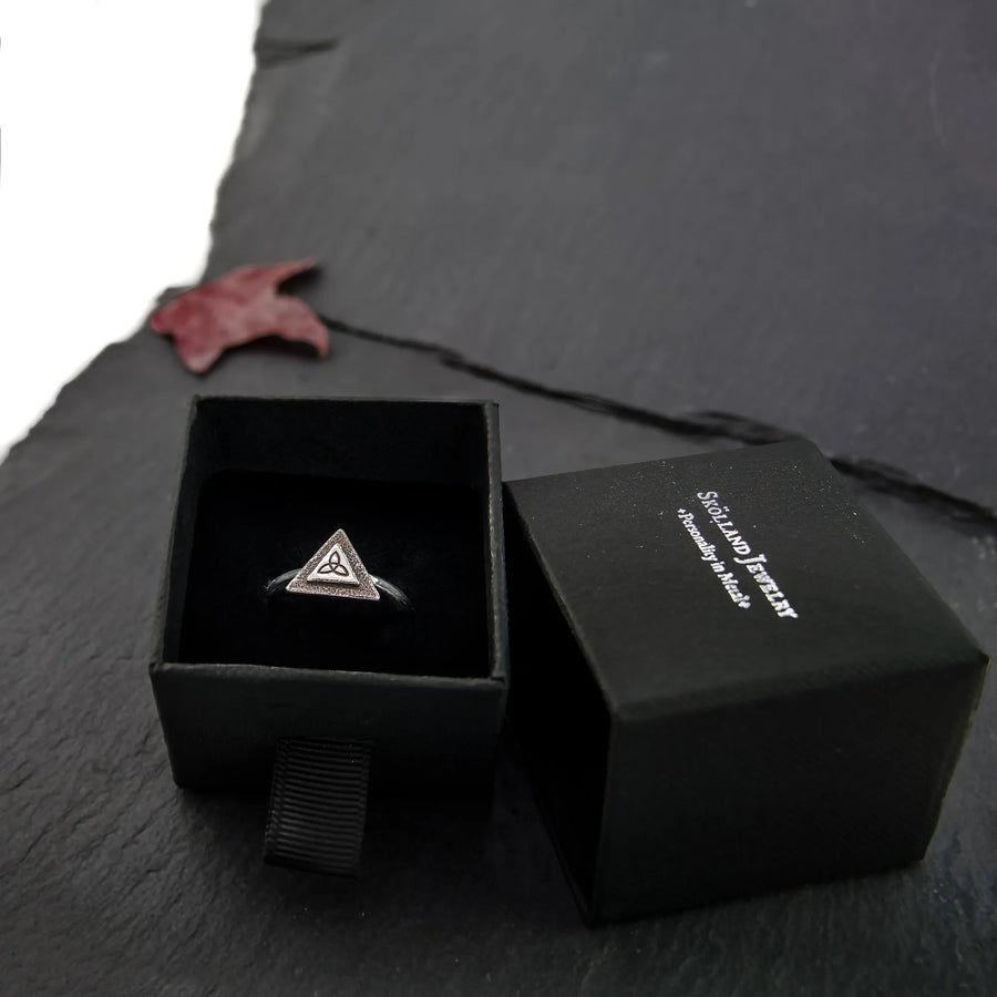 Trinity-Knoten-Ring