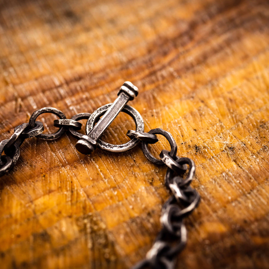 Wohin ich auch gehe – Handgefertigtes ovales Kettenarmband mit Knebelverschluss – Argentium-Sterlingsilber
