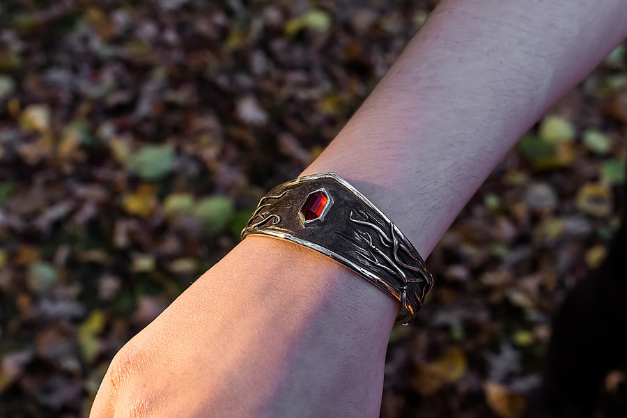 Devoro Cuff-935 Sterling Silver, Patina & Hessonite Grenat