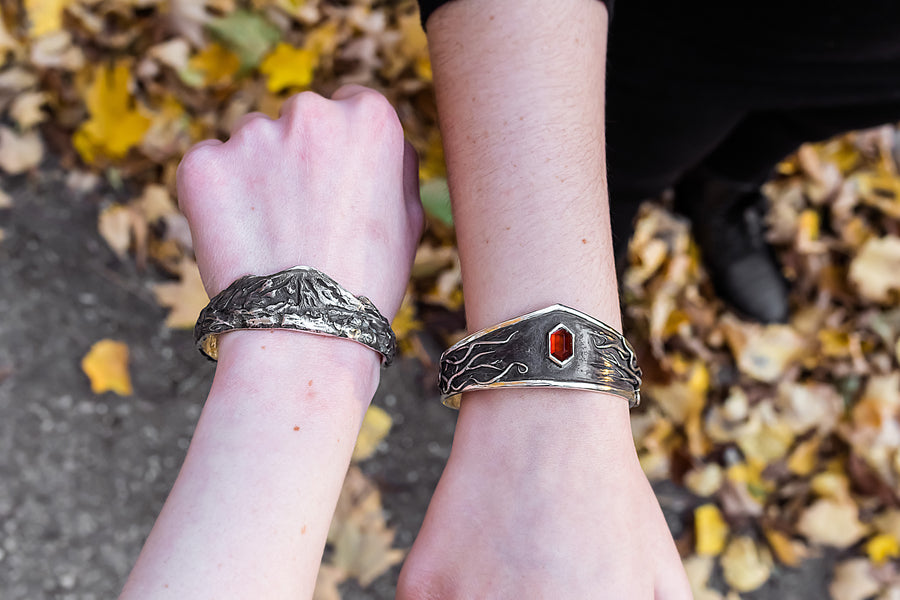 Devoro Cuff-935 Sterling Silver, Patina & Hessonite Grenat