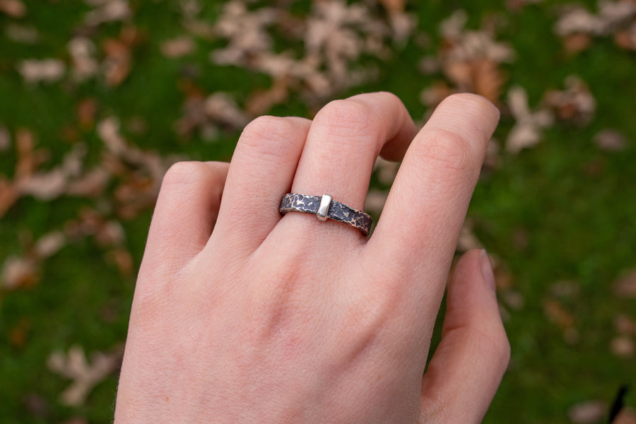 Porte-clés martelé rustique - Bande en argent sterling 935 de 4 mm