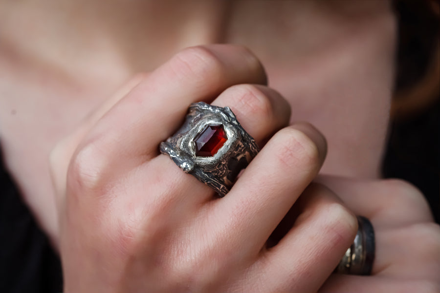 Bessas Ring-935 Sterling Silver, Garnet & Patina