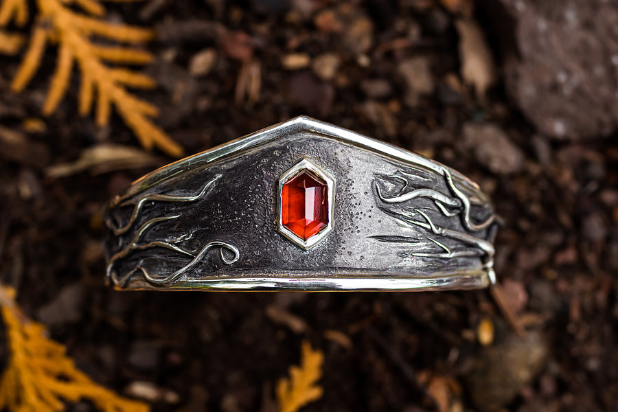 Devoro Cuff-935 Sterling Silver, Patina & Hessonite Grenat