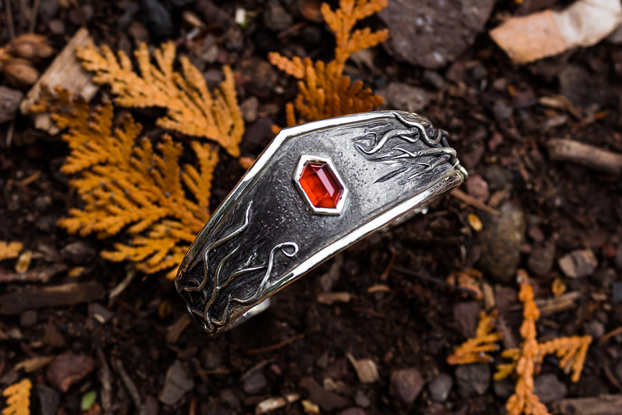 Devoro Cuff-935 Sterling Silver, Patina & Hessonite Grenat