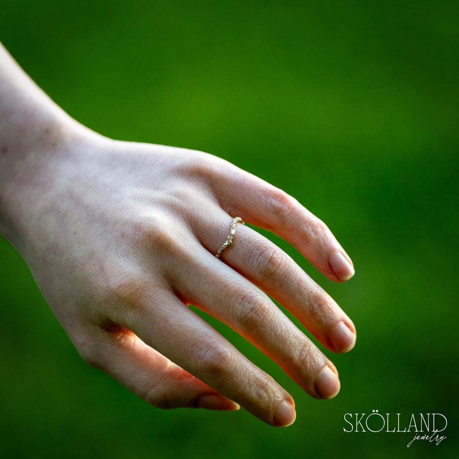 Darling Desolation Ring in 14K Gold