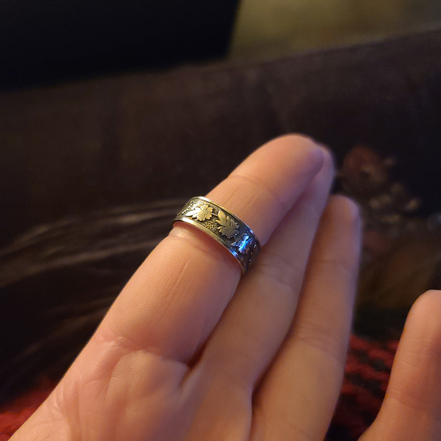 Dancing Oak Leaves Ring- Size 7.75