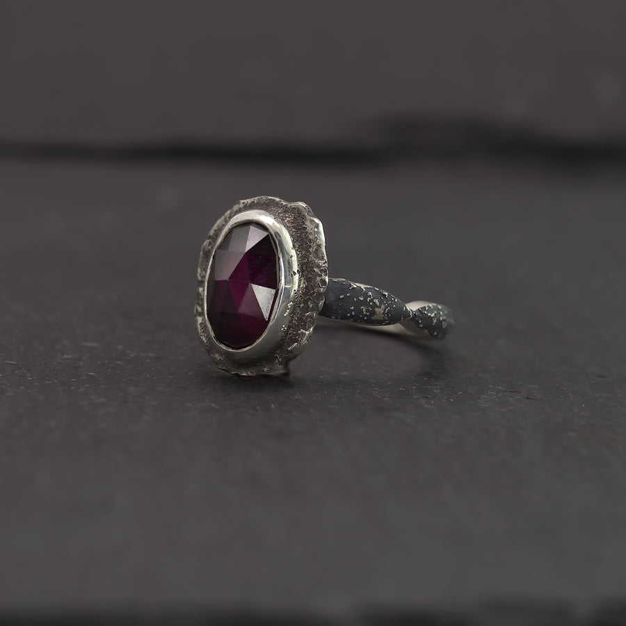 Archaic Stardust Ring-Taille 8.25 - Argent sterling 935 et grenat